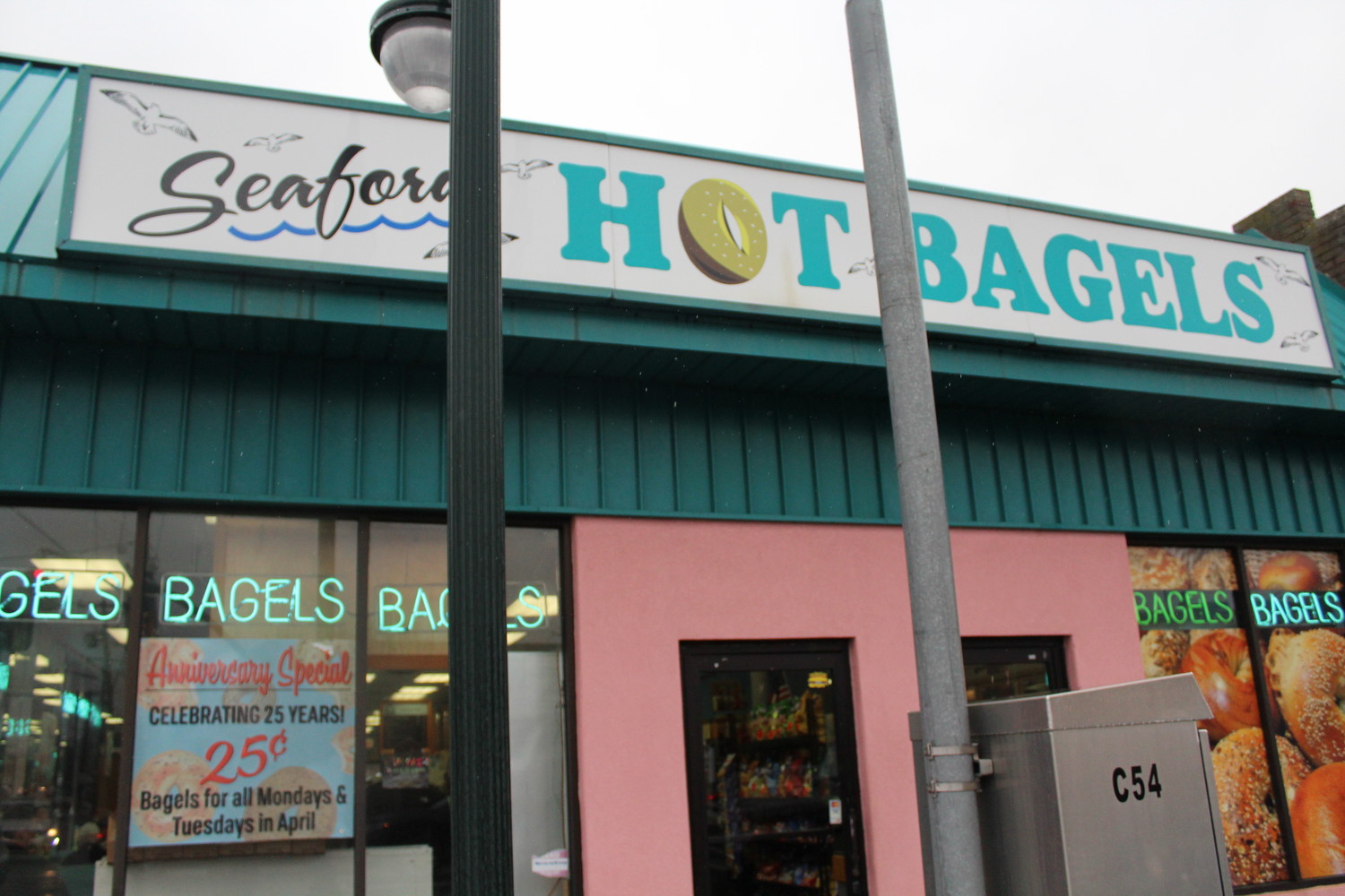 Seaford Bagels celebrates 25th anniversary Herald Community